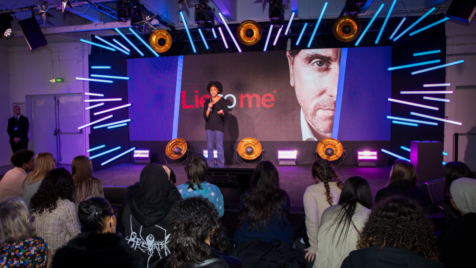 Listening to “Pitch ta serie!”